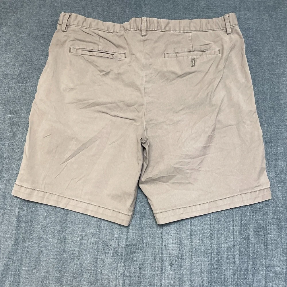 Banana Republic Lived In Chino Shorts Mens 37 Gray Flat Front Performance Golf